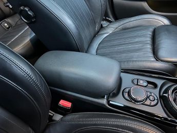 MINI Clubman COOPER S CHILLI/MEDIA PACK XL {ALL BLACK} FULL MINI MAIN DEALER 