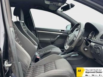 Volkswagen Golf GTi 2.0 TFSI GTI Hatchback 5dr Petrol DSG (188 g/km, 198 bhp)