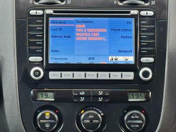 Volkswagen Golf GTi 2.0 TFSI GTI Hatchback 5dr Petrol DSG (188 g/km, 198 bhp)