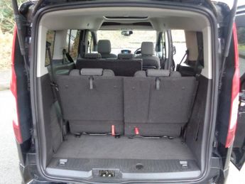 Ford Tourneo Connect GRAND TITANIUM TDCI