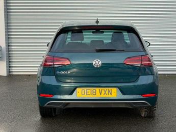 Volkswagen Golf 35.8kWh e-Golf Auto 5dr