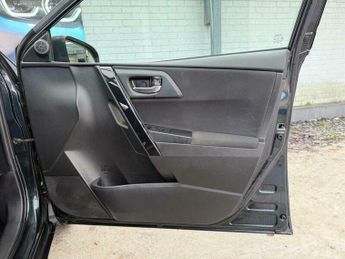 Toyota Auris 1.2 VVT-i Business Edition CVT Euro 6 (s/s) 5dr