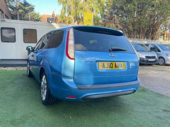 Ford Focus ZETEC 100PS