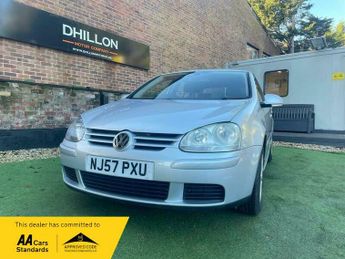 Volkswagen Golf MATCH FSI 115