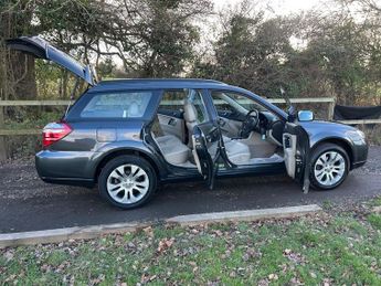 Subaru Outback RN AWD 1 OWNER FROM NEW FULL SUBARU MAIN DEALER SERVICE HISTORY 