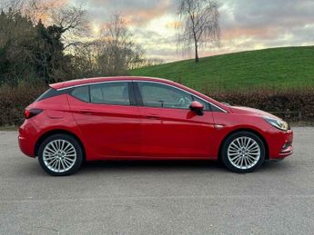 Vauxhall Astra 1.6 CDTi BlueInjection Elite Nav Auto Euro 6 (s/s) 5dr