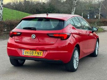 Vauxhall Astra 1.6 CDTi BlueInjection Elite Nav Auto Euro 6 (s/s) 5dr