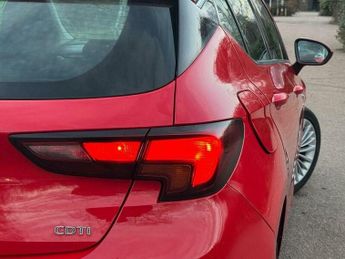 Vauxhall Astra 1.6 CDTi BlueInjection Elite Nav Auto Euro 6 (s/s) 5dr