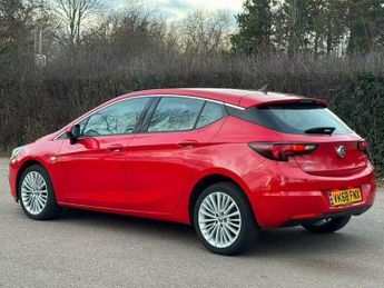 Vauxhall Astra 1.6 CDTi BlueInjection Elite Nav Auto Euro 6 (s/s) 5dr