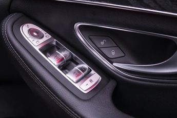 Mercedes C Class C 300 AMG LINE PREMIUM