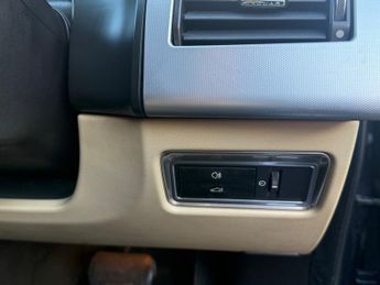 Jaguar XF 2.2d Luxury Sportbrake Auto 5dr 200BHP