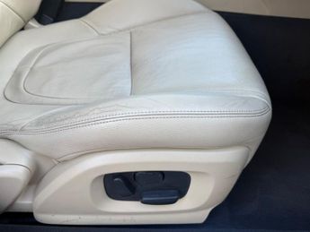 Jaguar XF 2.2d Luxury Sportbrake Auto 5dr 200BHP