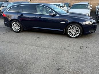 Jaguar XF 2.2d Luxury Sportbrake Auto 5dr 200BHP