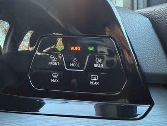 Volkswagen Golf 1.5 eTSI MHEV Style DSG Euro 6 (s/s) 5dr