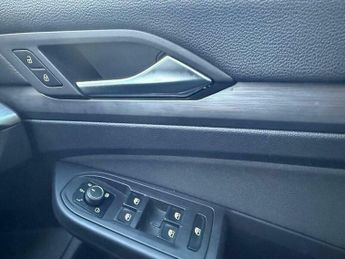 Volkswagen Golf 1.5 eTSI MHEV Style DSG Euro 6 (s/s) 5dr