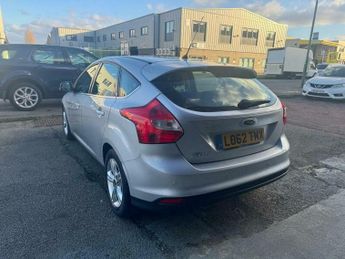 Ford Focus 1.6 Zetec Powershift Euro 5 5dr