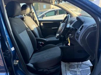 Ford Fusion 1.6 Plus 5dr