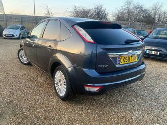 Ford Focus 1.6 Titanium 5dr
