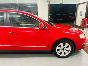 Volkswagen Passat 2.0 TDI SE Euro 4 5dr