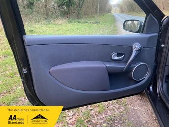 Renault Clio DYNAMIQUE 16V TURBO 1.2