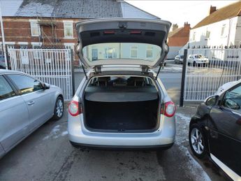 Volkswagen Passat HIGHLINE TDI DSG