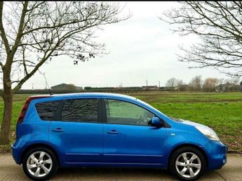 Nissan Note 1.6 16V Tekna Auto Euro 4 5dr