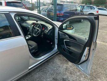 Vauxhall Insignia 2.0 CDTi SRi Auto Euro 5 5dr