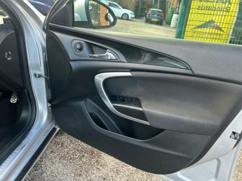 Vauxhall Insignia 2.0 CDTi SRi Auto Euro 5 5dr