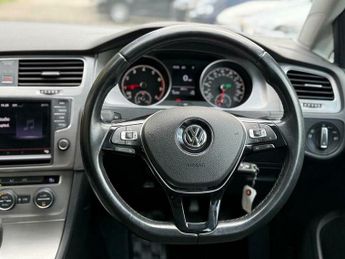 Volkswagen Golf 1.2 TSI BlueMotion Tech S Hatchback 5dr Petrol DSG Euro 5 (s/s) 