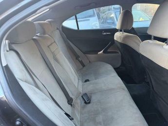 Lexus IS 2.2 220TD SE 4dr