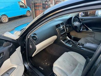 Lexus IS 2.2 220TD SE 4dr