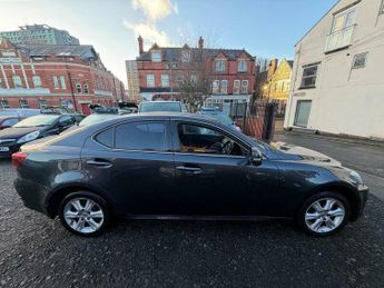 Lexus IS 2.2 220TD SE 4dr