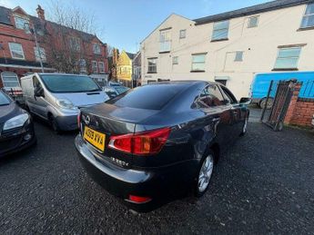 Lexus IS 2.2 220TD SE 4dr