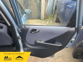 Honda Jazz 1.4 i-DSI SE Hatchback 5dr Petrol CVT-7 (139 g/km, 82 bhp)