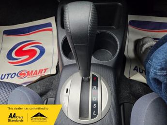 Honda Jazz 1.4 i-DSI SE Hatchback 5dr Petrol CVT-7 (139 g/km, 82 bhp)