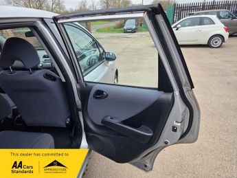 Honda Jazz 1.4 i-DSI SE Hatchback 5dr Petrol CVT-7 (137 g/km, 82 bhp)