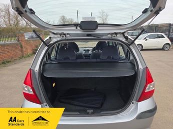 Honda Jazz 1.4 i-DSI SE Hatchback 5dr Petrol CVT-7 (137 g/km, 82 bhp)