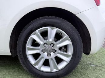 Audi A1 1.4 TFSI CoD Sport Hatchback 3dr Petrol S Tronic Euro 5 (s/s) (1