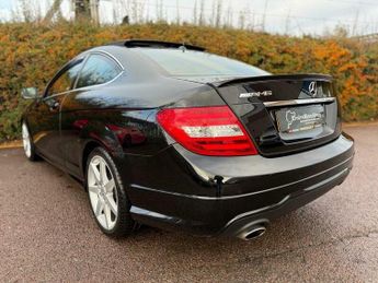 Mercedes-Benz C Class 2.1 C220 CDI AMG Sport Edition G-Tronic+ Euro 5 (s/s) 2dr