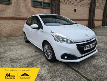 Peugeot 208 1.2 S/S SIGNATURE