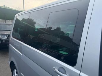 Volkswagen Caravelle 2.5 TDI Pure Drive Executive MPV 5dr Diesel Tiptronic Euro 4 (17