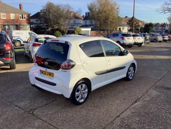 Toyota AYGO 1.0 VVT-i Move Hatchback 5dr Petrol MultiMode Euro 5 (68 ps)
