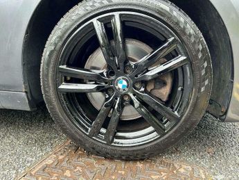 BMW 2 SERIES 2.0 220d M Sport Auto Euro 6 (s/s) 5dr