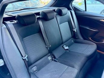 Vauxhall Astra 1.6 Astra SRI CDTI Auto 5dr