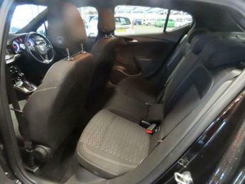 Vauxhall Astra 1.6 Astra SRI CDTI Auto 5dr