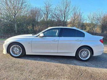 BMW 3 SERIES 2.0 320i Saloon 4dr Petrol AUTO ULEZ