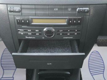 Skoda Fabia 1.4 16V Elegance 5dr