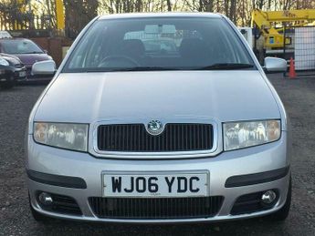 Skoda Fabia 1.4 16V Elegance 5dr