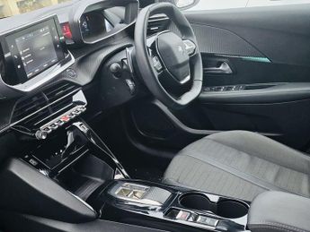 Peugeot 208 1.2 PureTech Allure Premium + Hatchback 5dr Petrol EAT Euro 6 (s