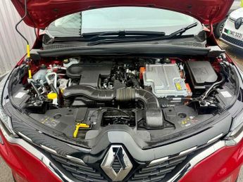 Renault Captur TECHNO E-TECH